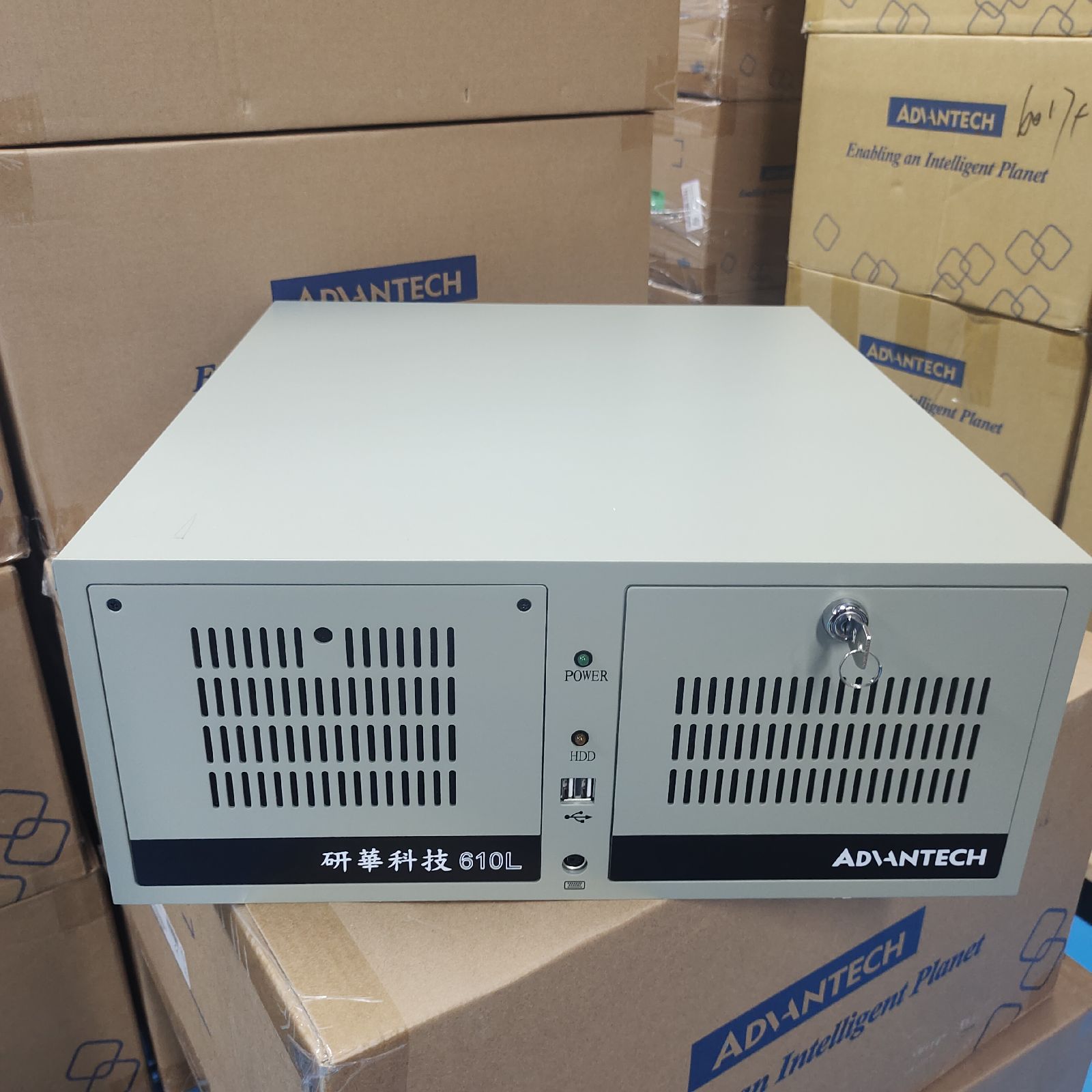 610/AIMB-788G2主板工控機 第12/13代工業電腦的卓越性能之選